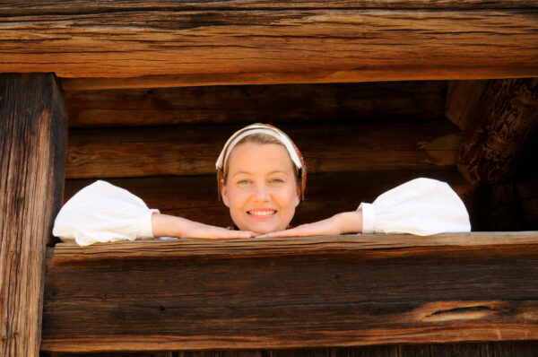 Dräkt och huvudbonad