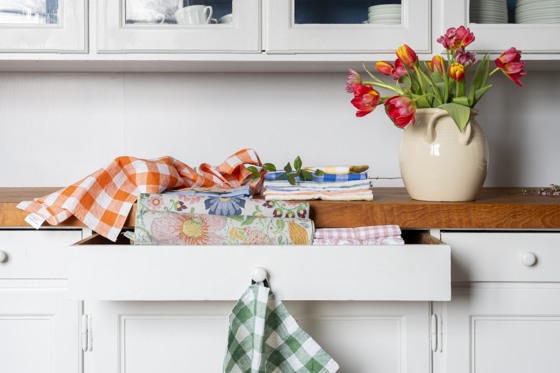 Ett urval av våriga produkter i Skansenbutiken